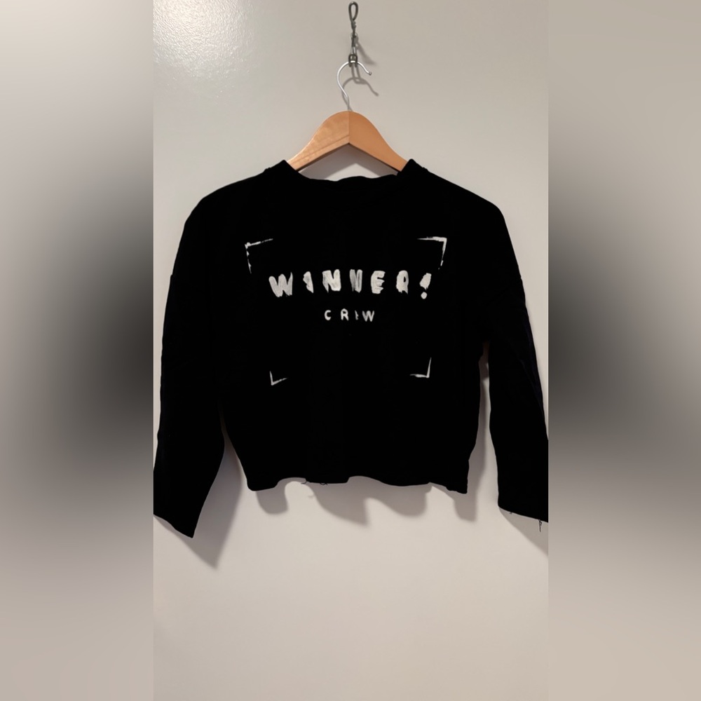 New Zara Winner Crew Black sweatshirt sweater